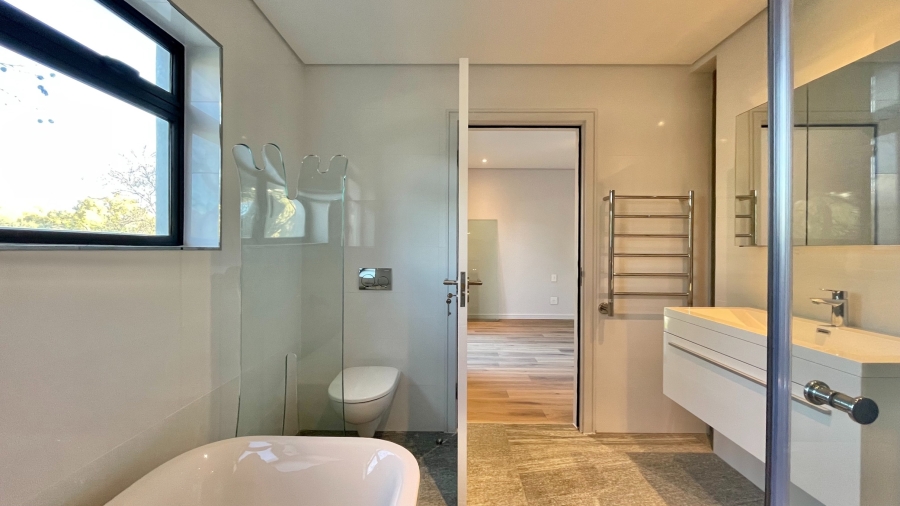 3 Bedroom Property for Sale in Stuarts Hill Western Cape